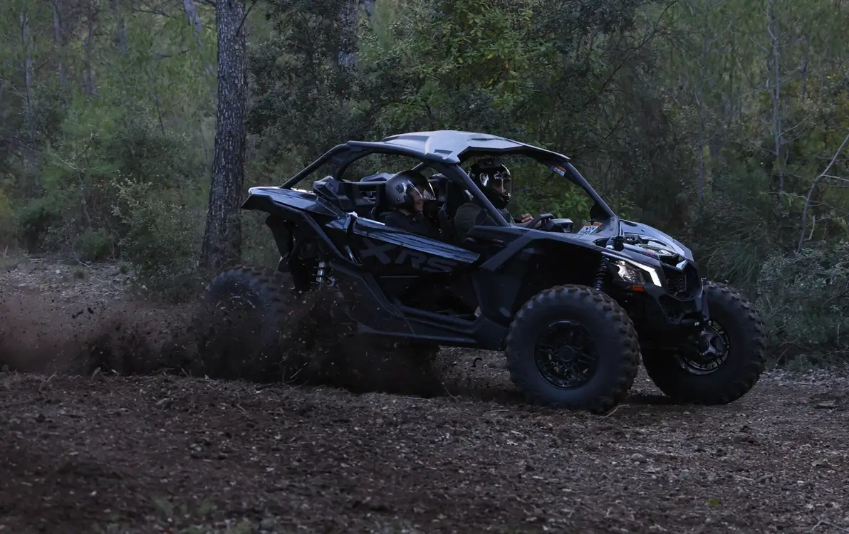 Baptême SSV en option après la randonnée buggy — véhicule tout-terrain biplace